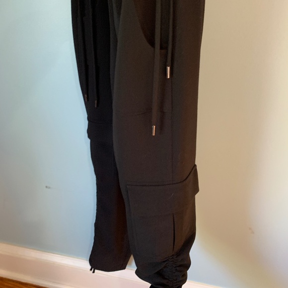 Elie Tahari Women's Zuma Slim Leg Cinch Cargo Pants Black Size Small - Picture 5 of 10